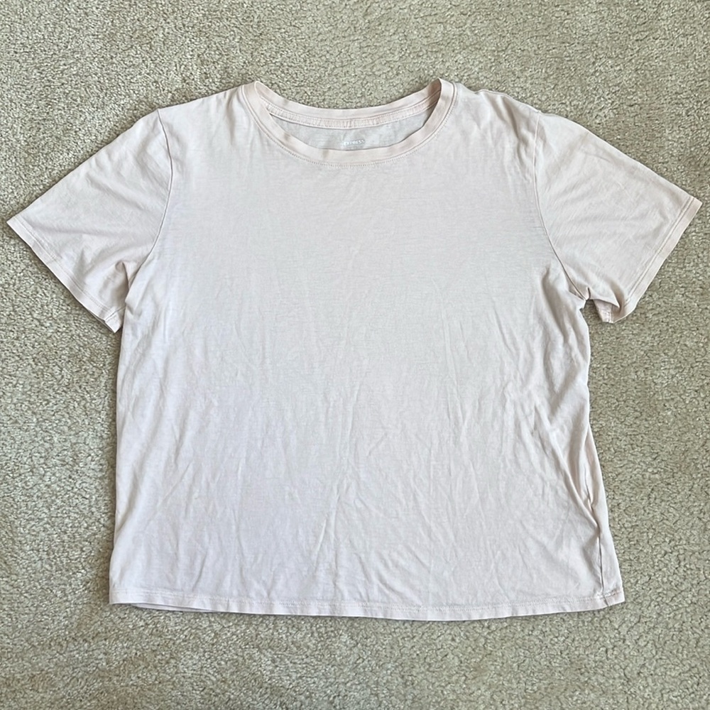 Express Light Pink Cotton Skimming Short Sleeve Tee in Light Pink Women's Medium
